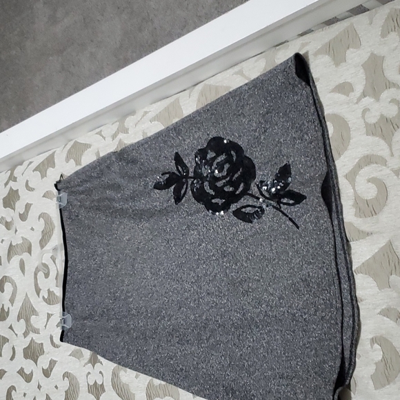 Skirt - Picture 1 of 6